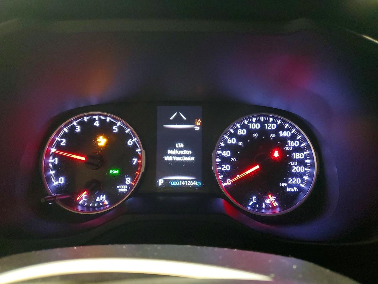 2019 TOYOTA RAV4 LE photo 9