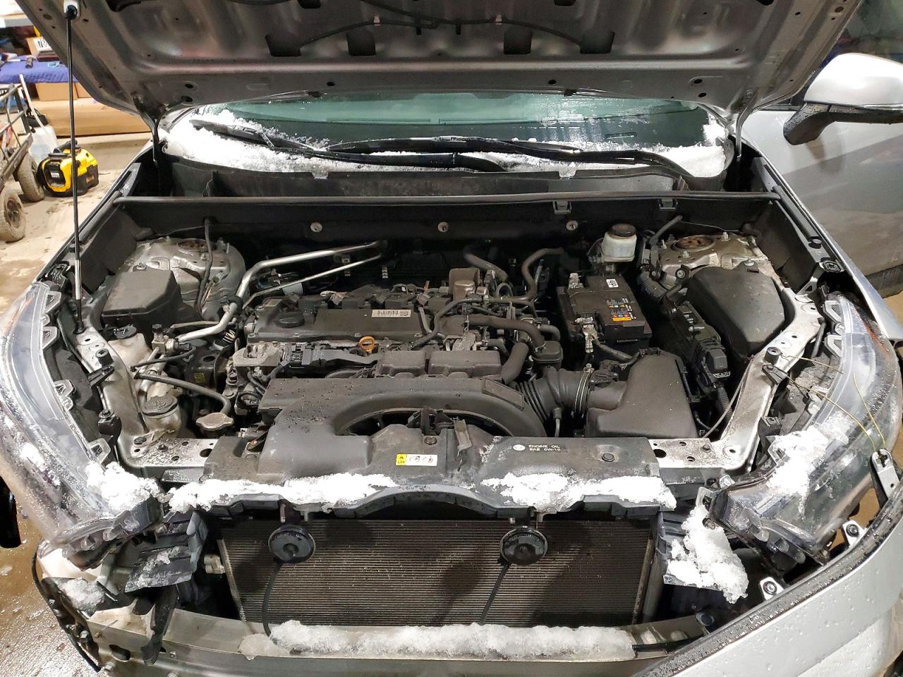 2019 TOYOTA RAV4 LE photo 12