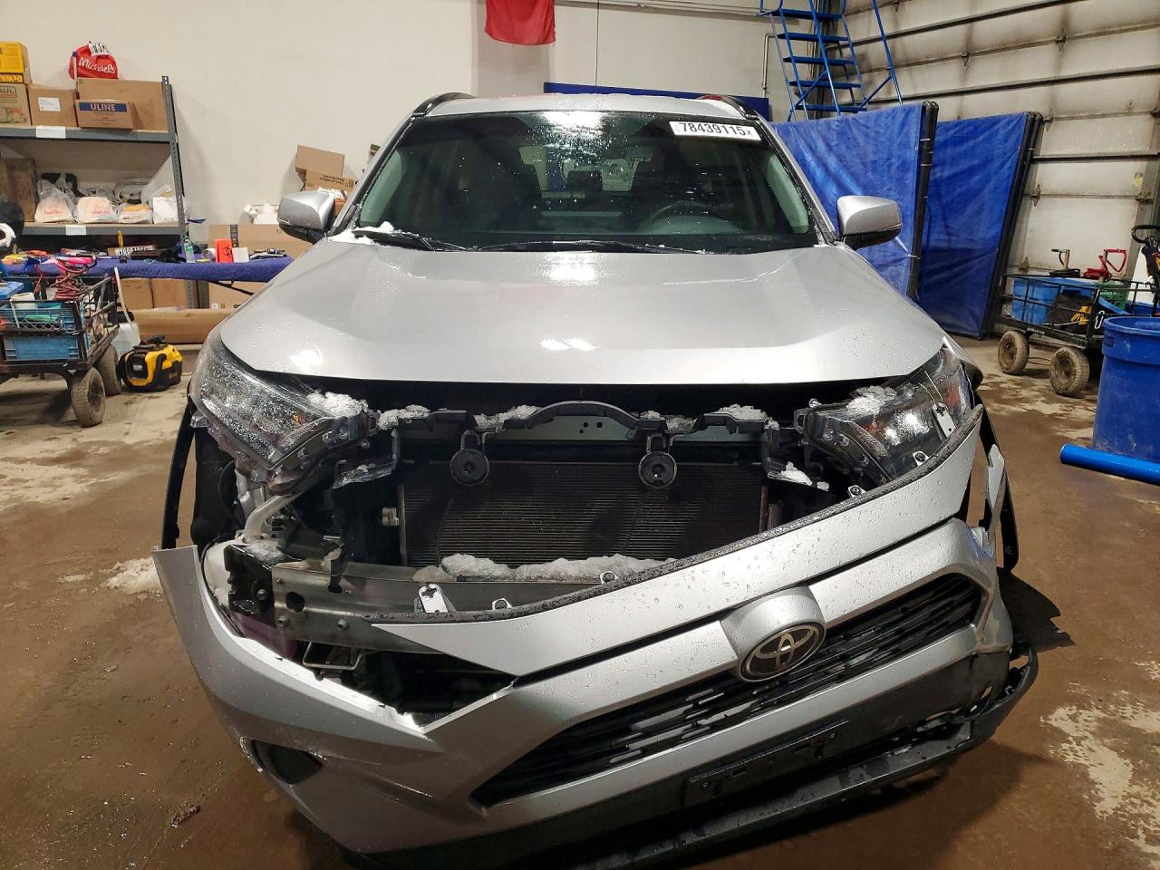 2019 TOYOTA RAV4 LE photo 5