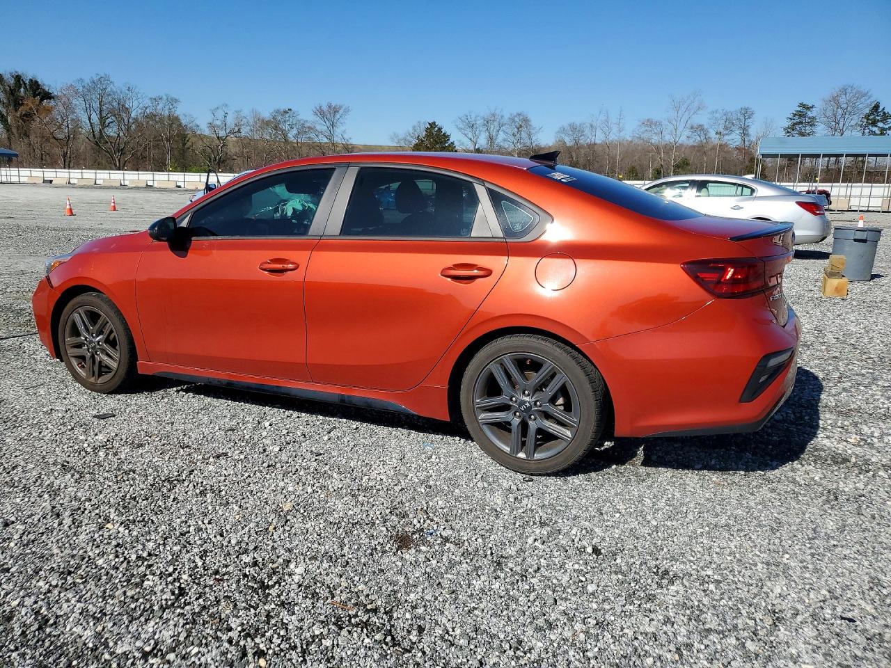 2021 KIA FORTE GT LINE photo 2