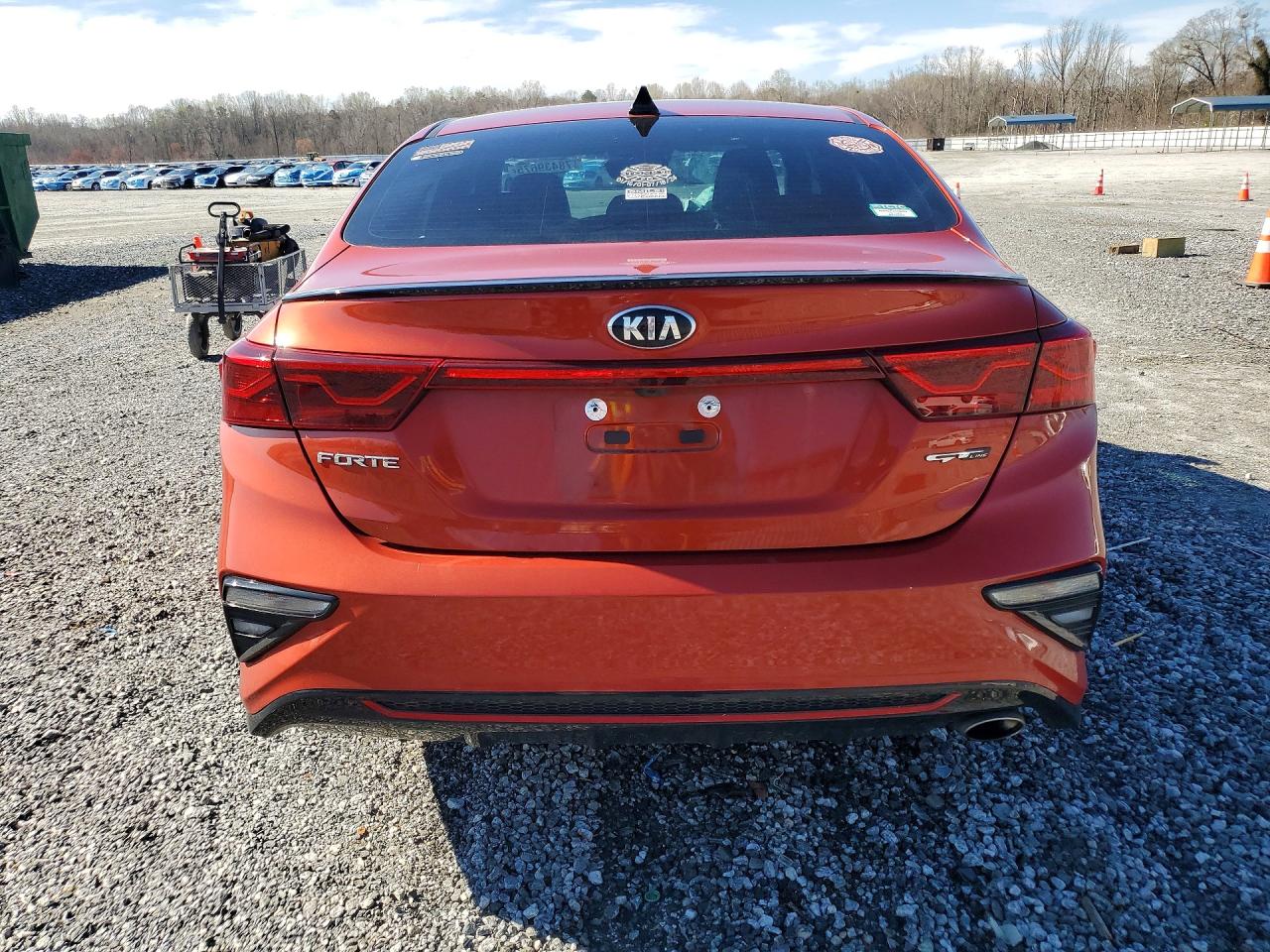 2021 KIA FORTE GT LINE photo 6