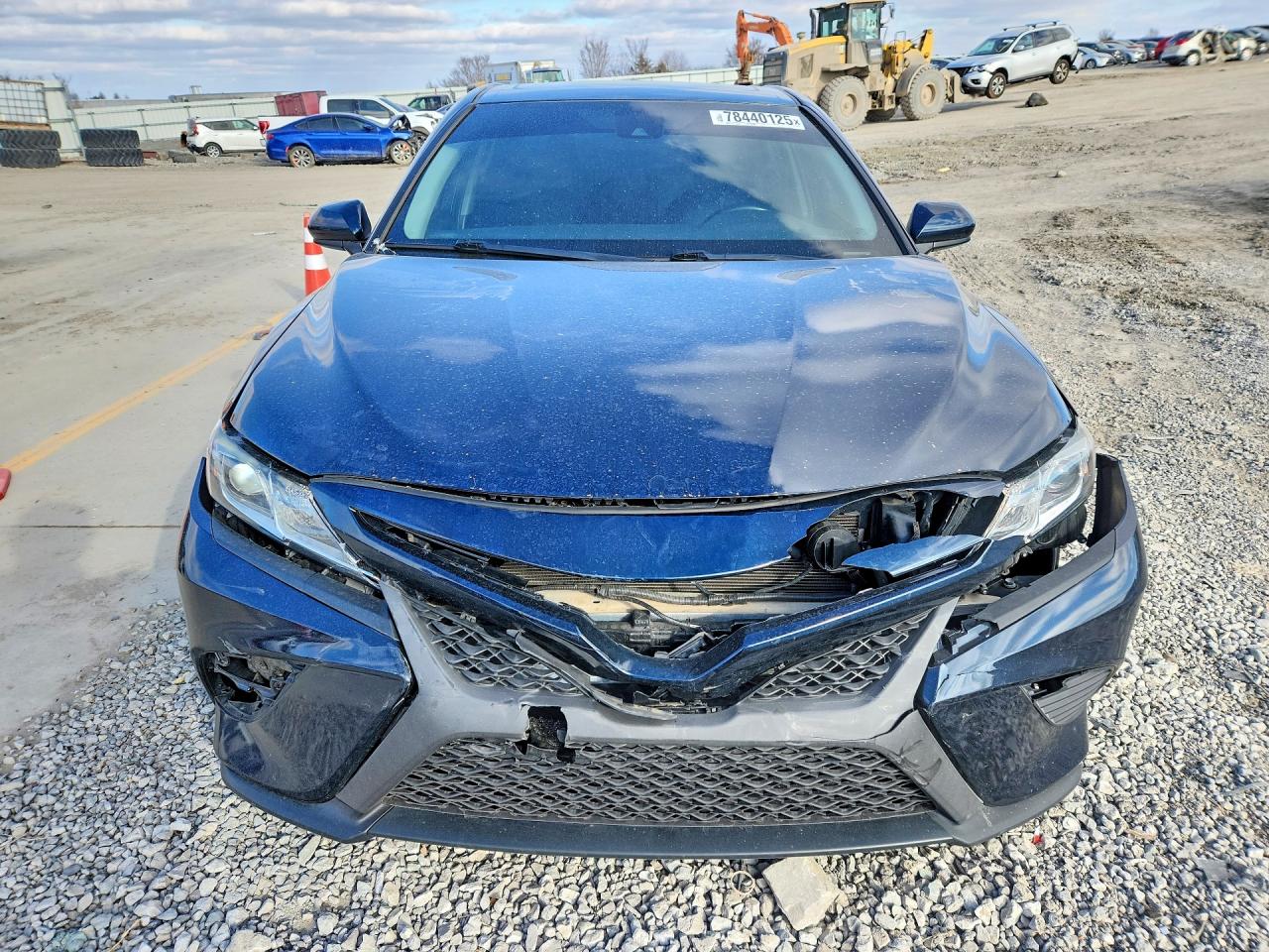 2019 TOYOTA CAMRY photo 5