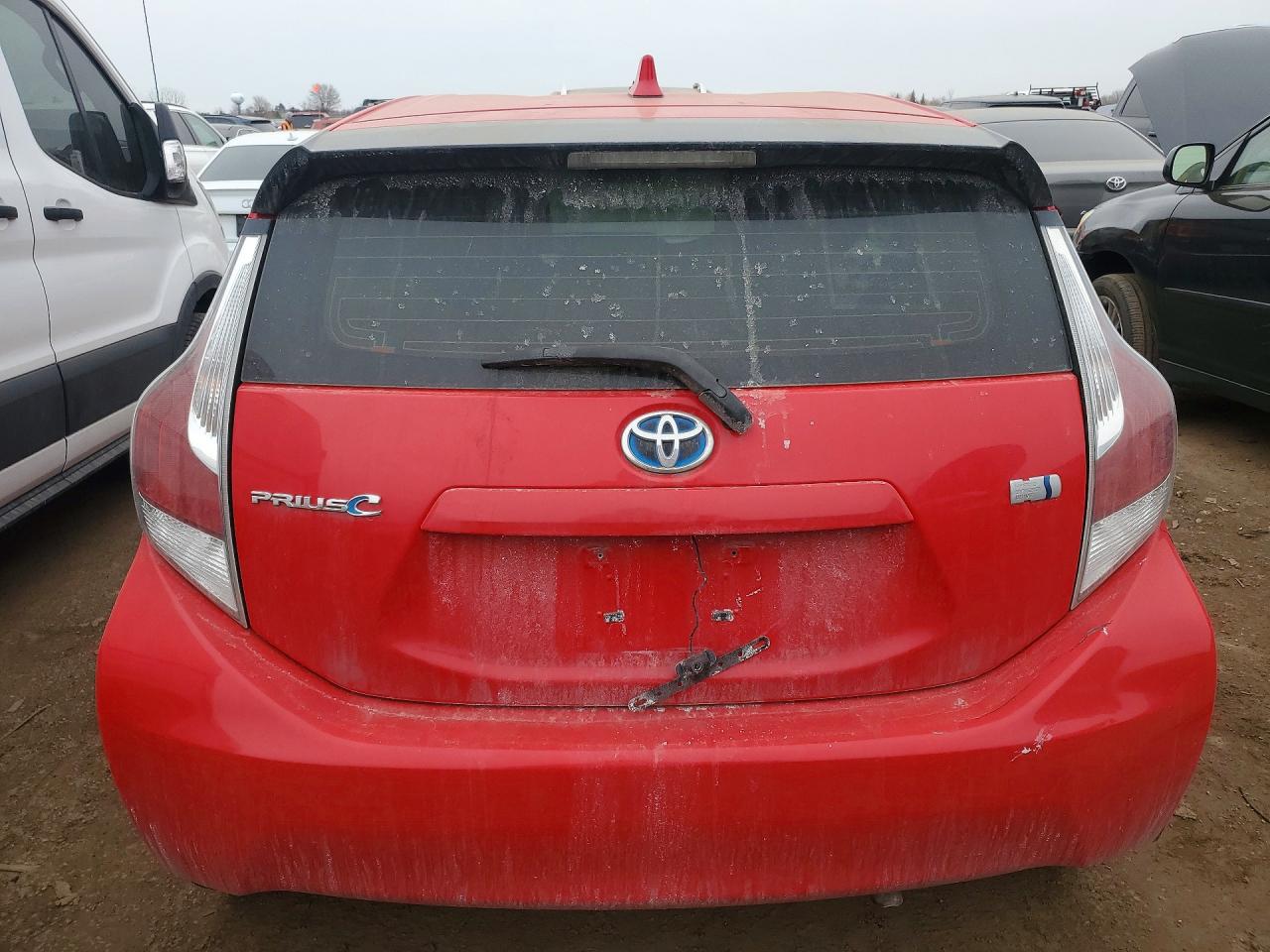 2015 TOYOTA PRIUS C photo 11