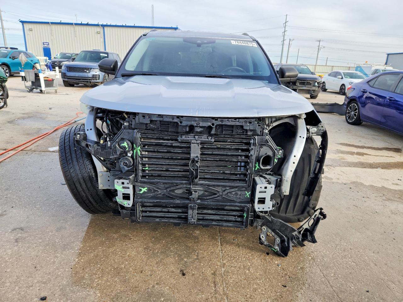 2021 FORD EXPLORER XLT photo 9