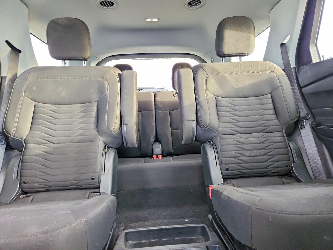 2021 FORD EXPLORER XLT photo 19