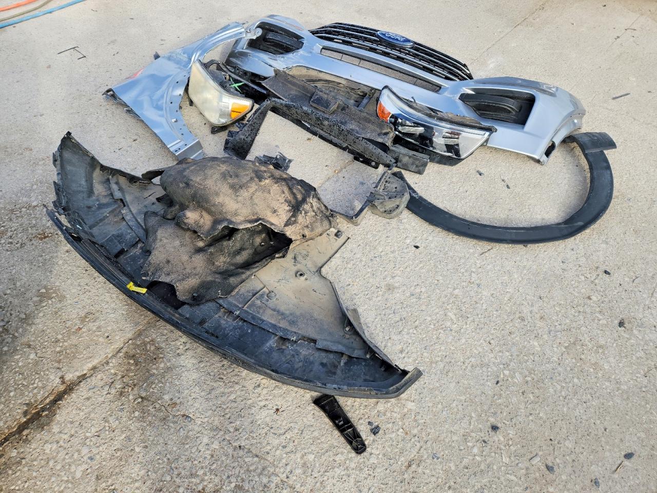2021 FORD EXPLORER XLT photo 25