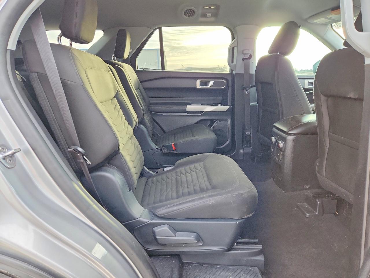 2021 FORD EXPLORER XLT photo 21