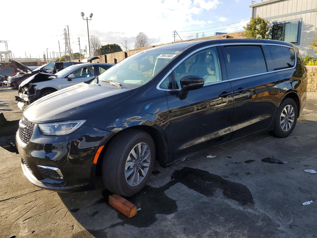 2024 CHRYSLER PACIFICA