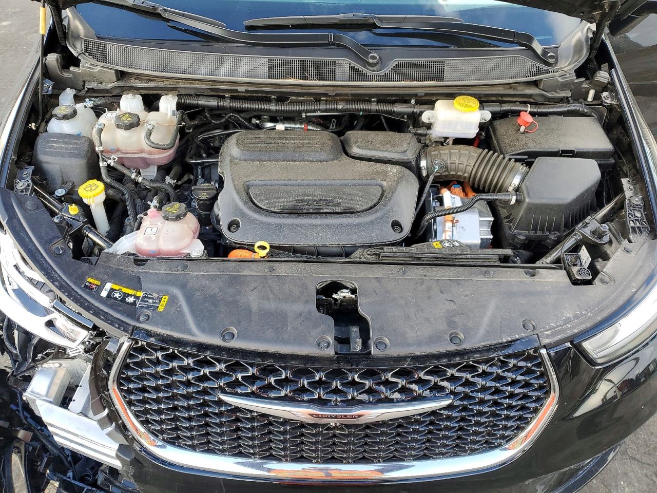 2024 CHRYSLER PACIFICA HYBRID SELECT photo 23