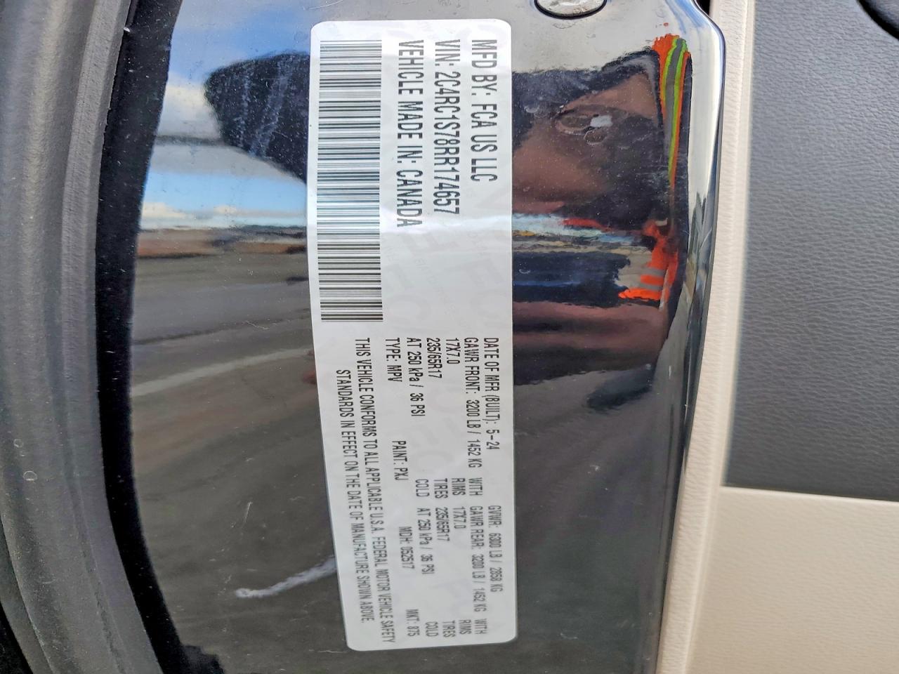 2024 CHRYSLER PACIFICA HYBRID SELECT photo 25