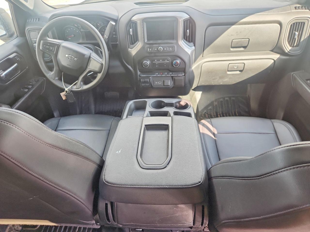 2021 CHEVROLET SILVERADO C1500 photo 8