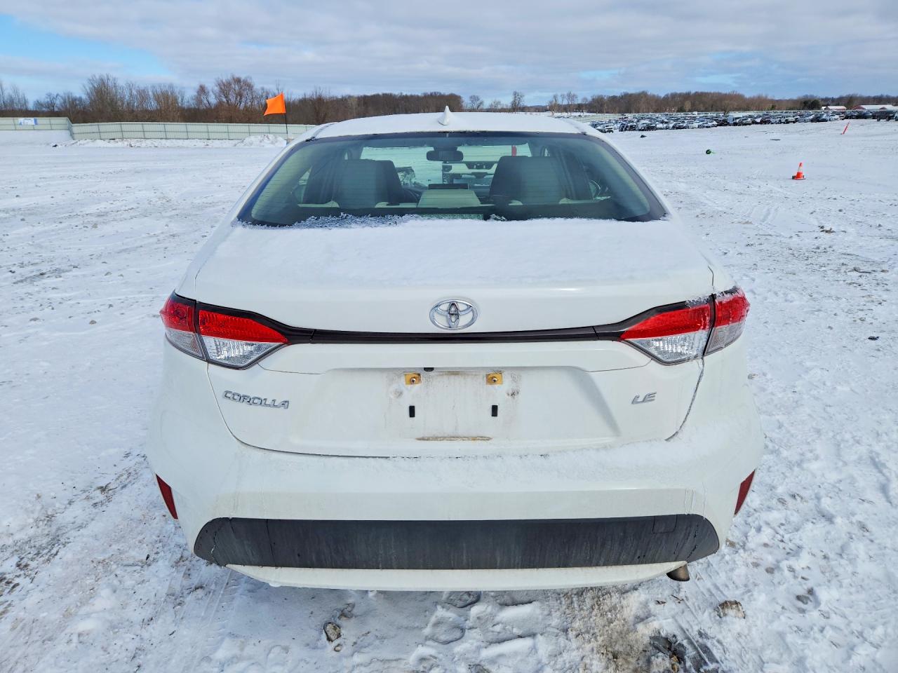 2021 TOYOTA COROLLA LE photo 16