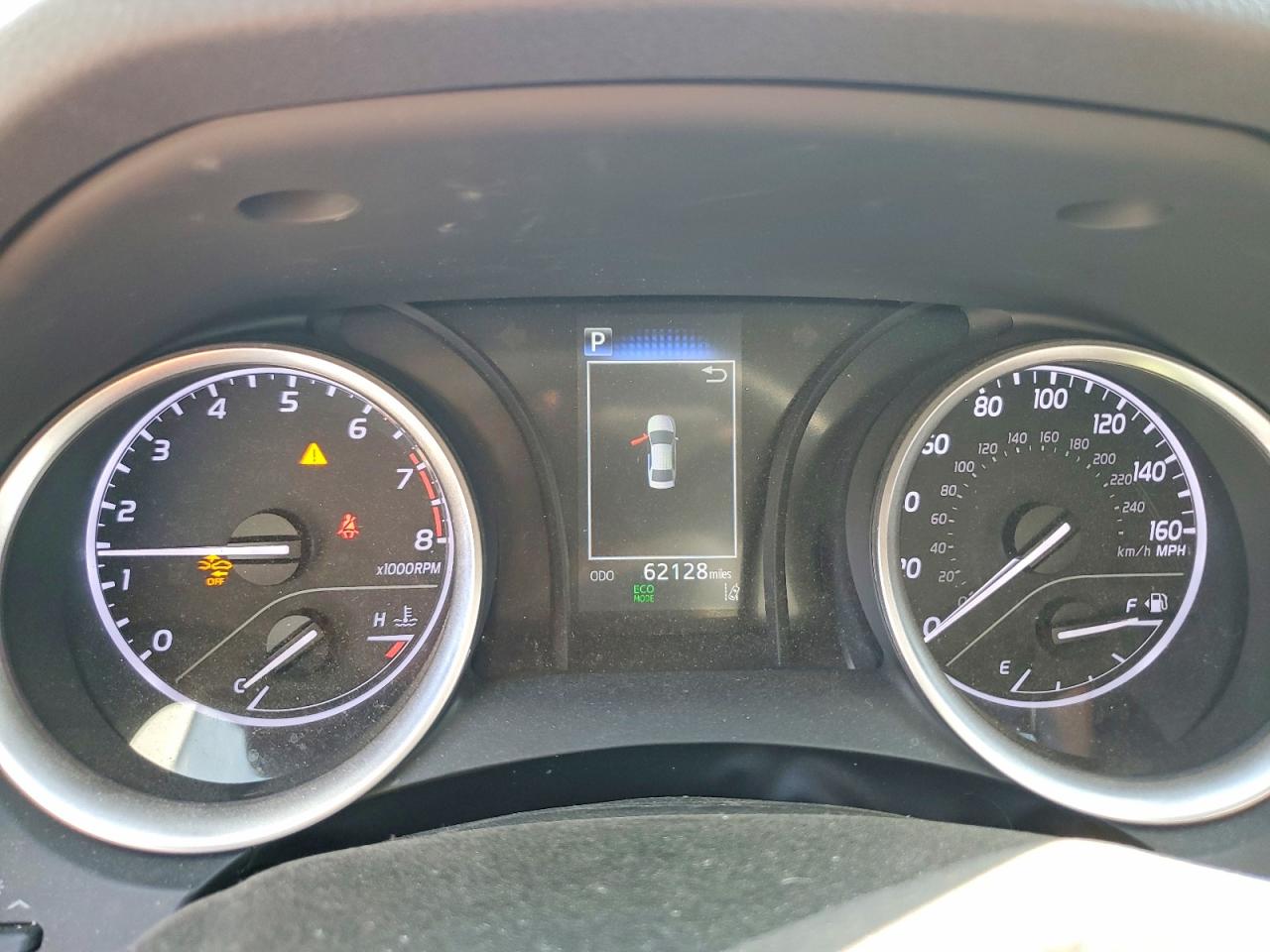 2022 TOYOTA CAMRY LE photo 9