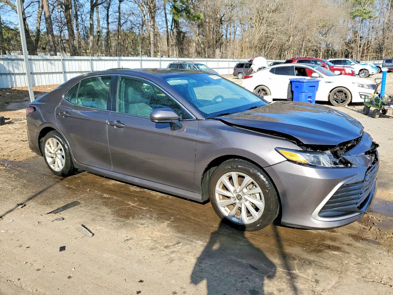 2022 TOYOTA CAMRY LE photo 4