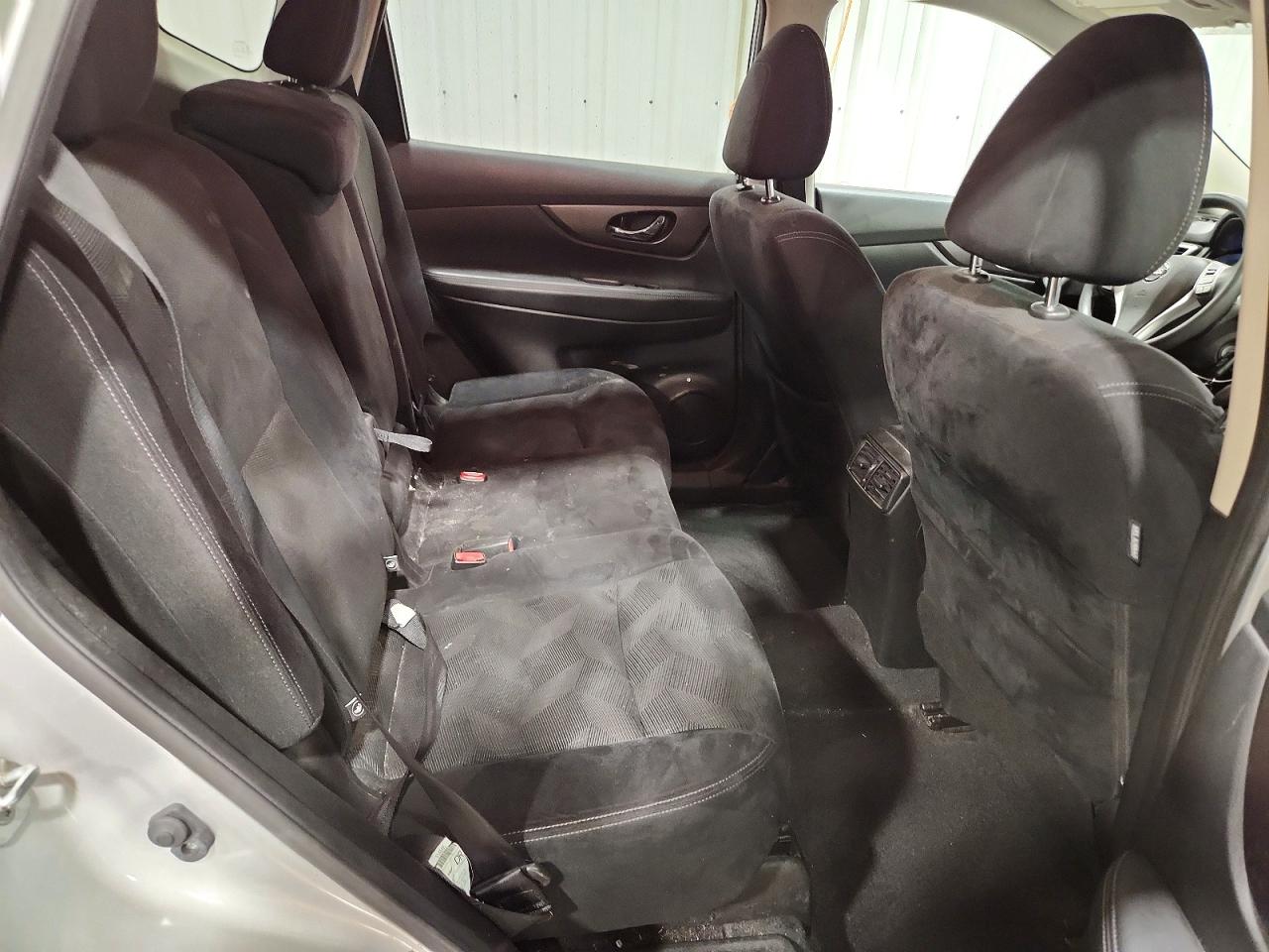 2016 NISSAN ROGUE S photo 21