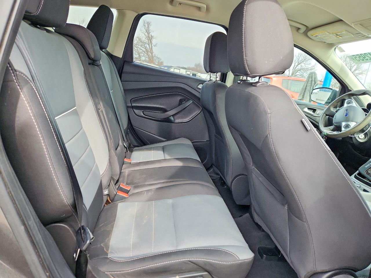 2015 FORD ESCAPE SE photo 11
