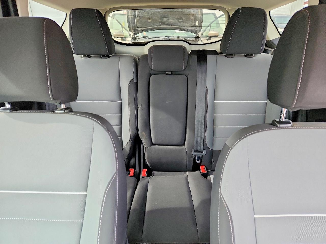 2015 FORD ESCAPE SE photo 10