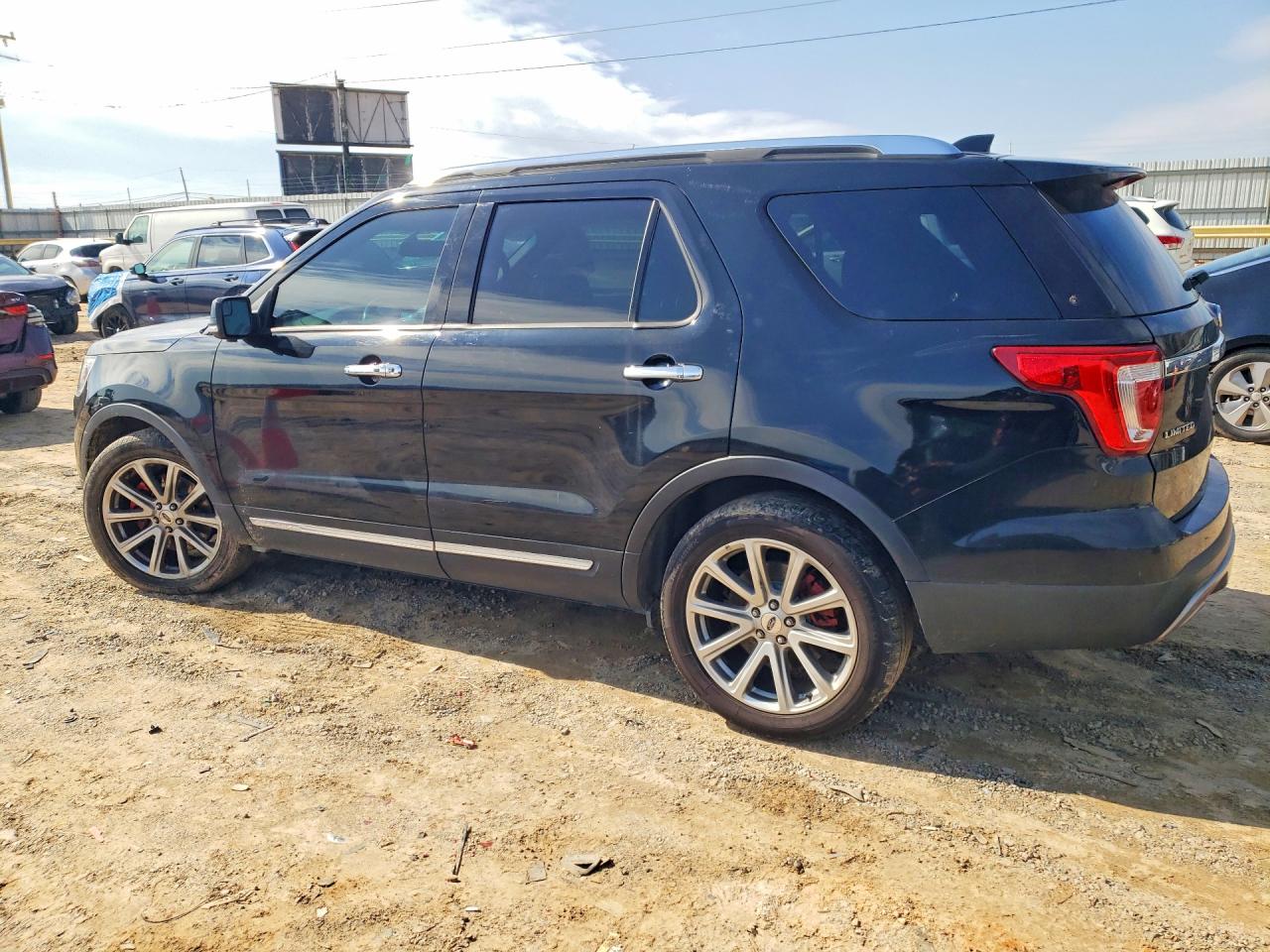 2017 FORD EXPLORER LIMITED photo 2