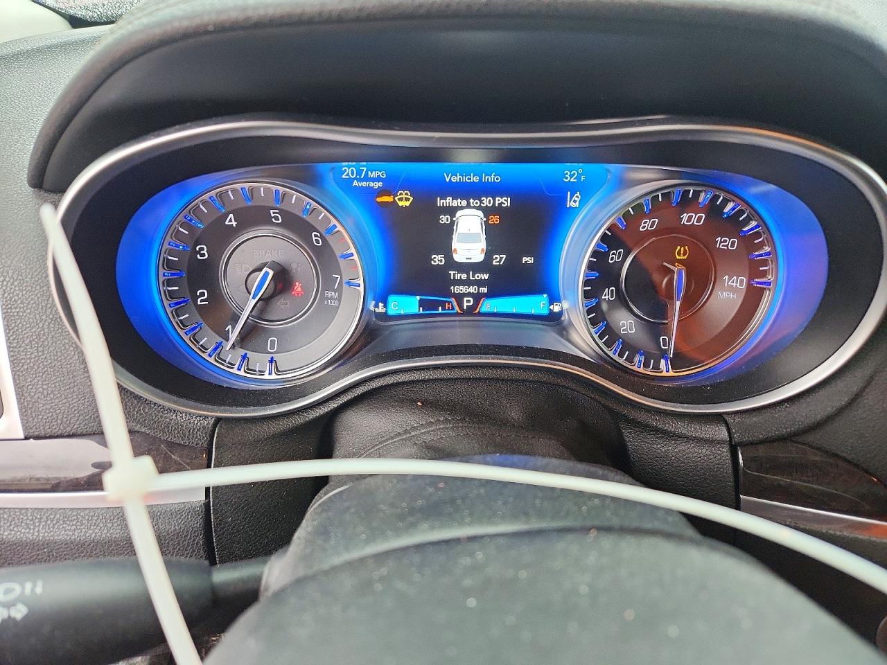 2019 CHRYSLER 300 LIMITED photo 25