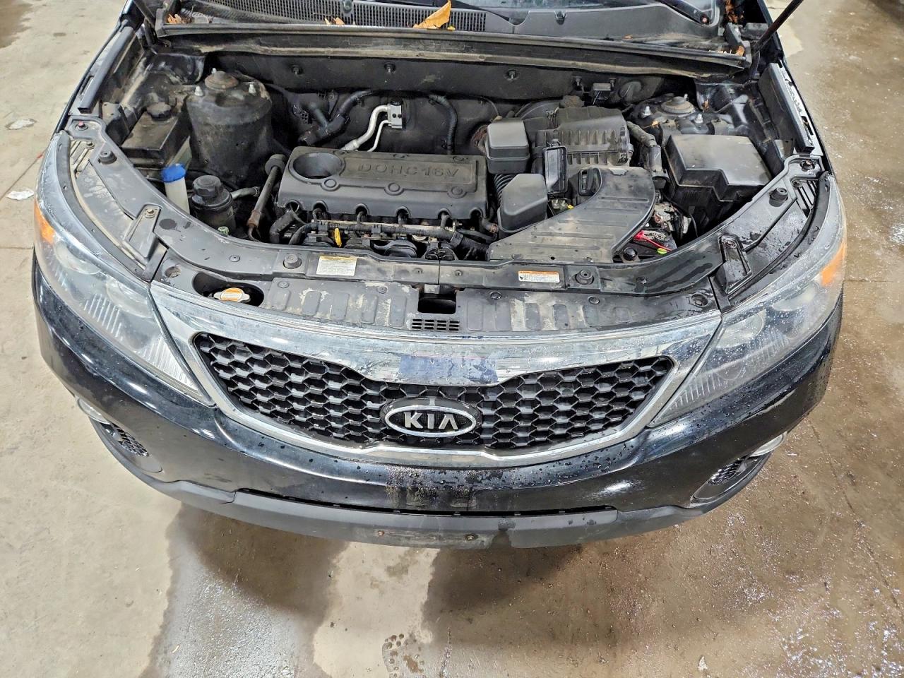 2011 KIA SORENTO LX photo 12