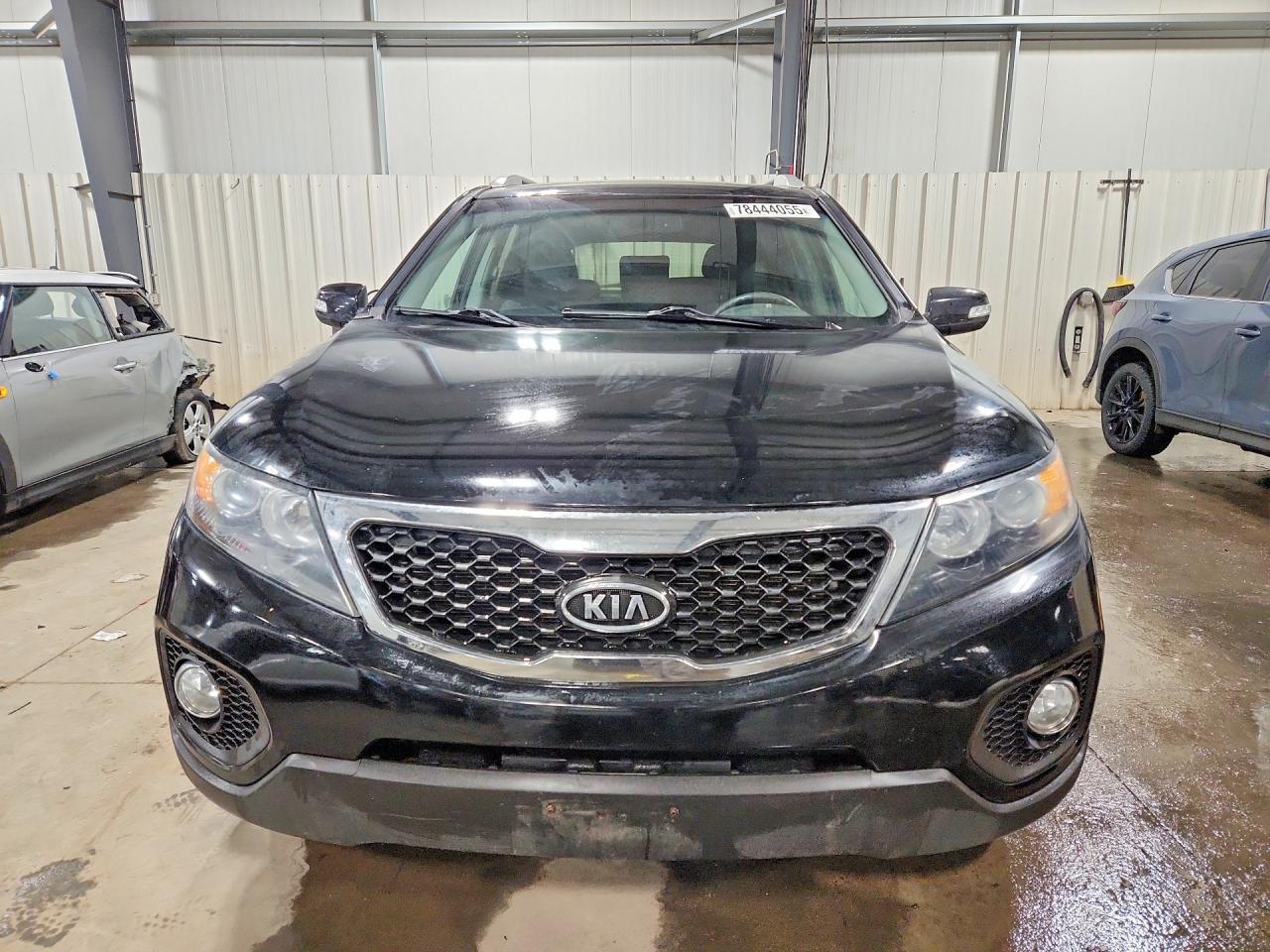 2011 KIA SORENTO LX photo 5