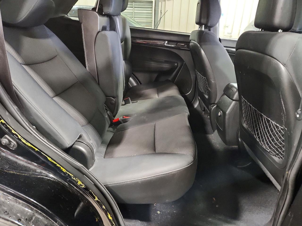 2011 KIA SORENTO LX photo 11