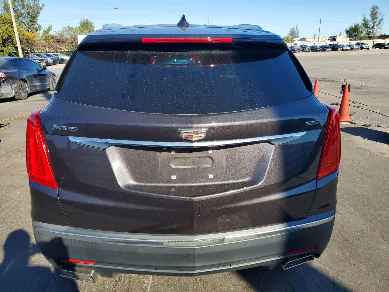 2018 CADILLAC XT5 photo 11