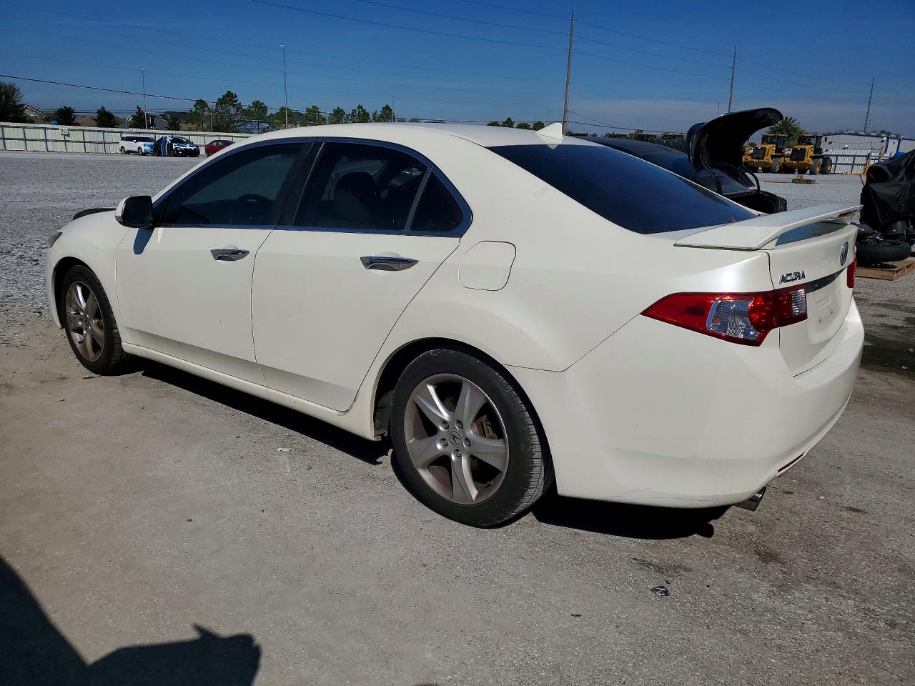 2010 ACURA TSX photo 2