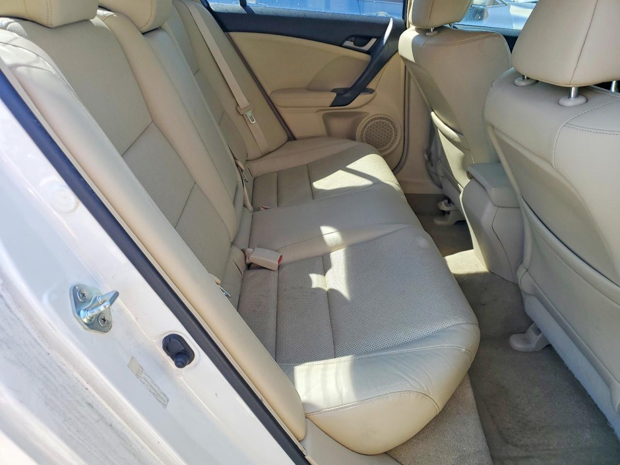 2010 ACURA TSX photo 10