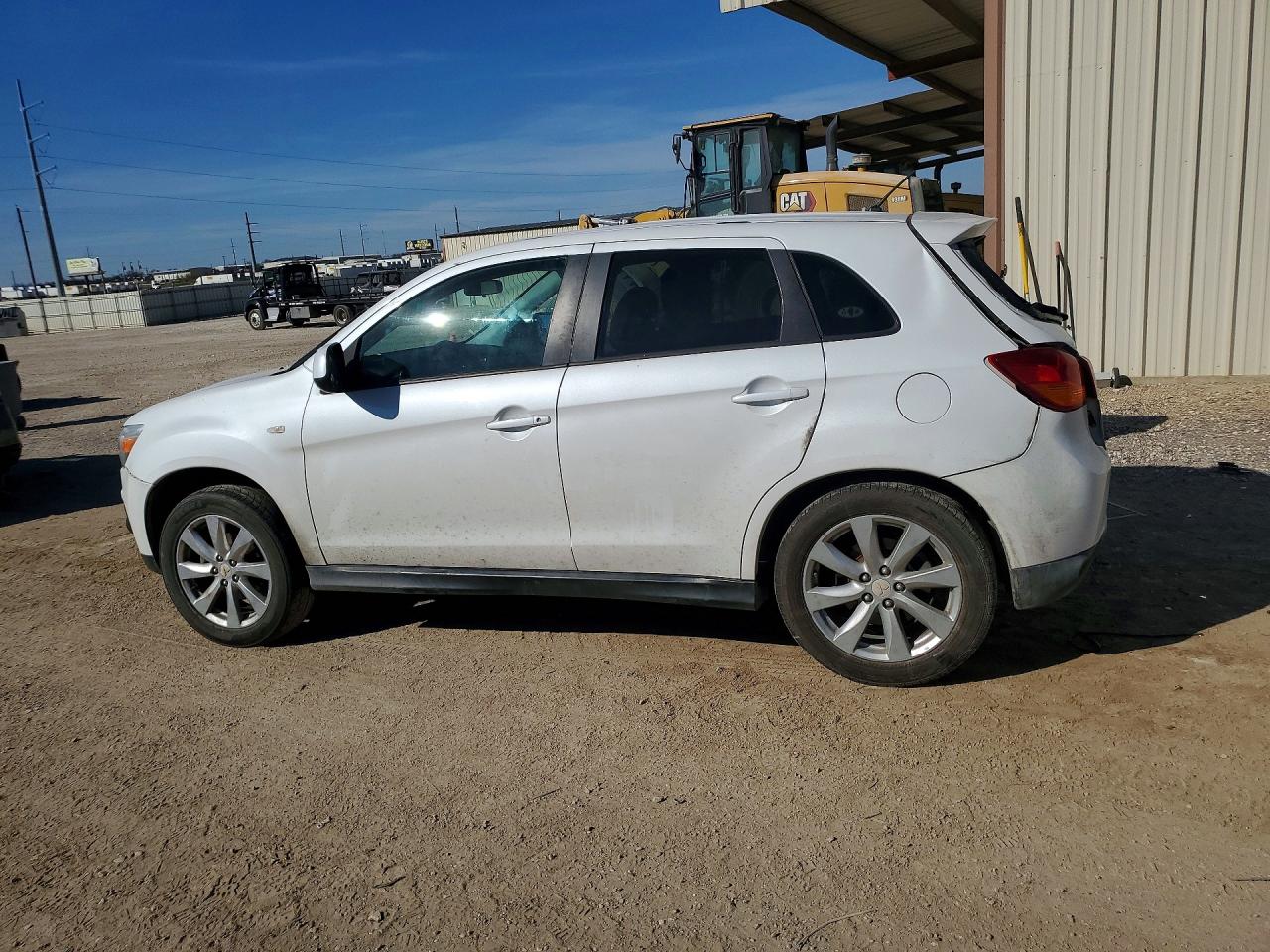2015 MITSUBISHI OUTLANDER SPORT ES photo 3