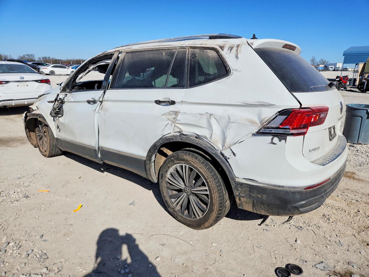 2024 VOLKSWAGEN TIGUAN WOLFSBURG photo 2