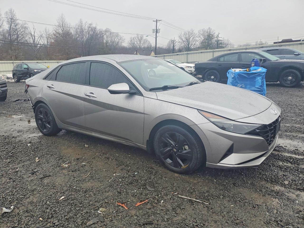 2023 HYUNDAI ELANTRA SEL photo 4