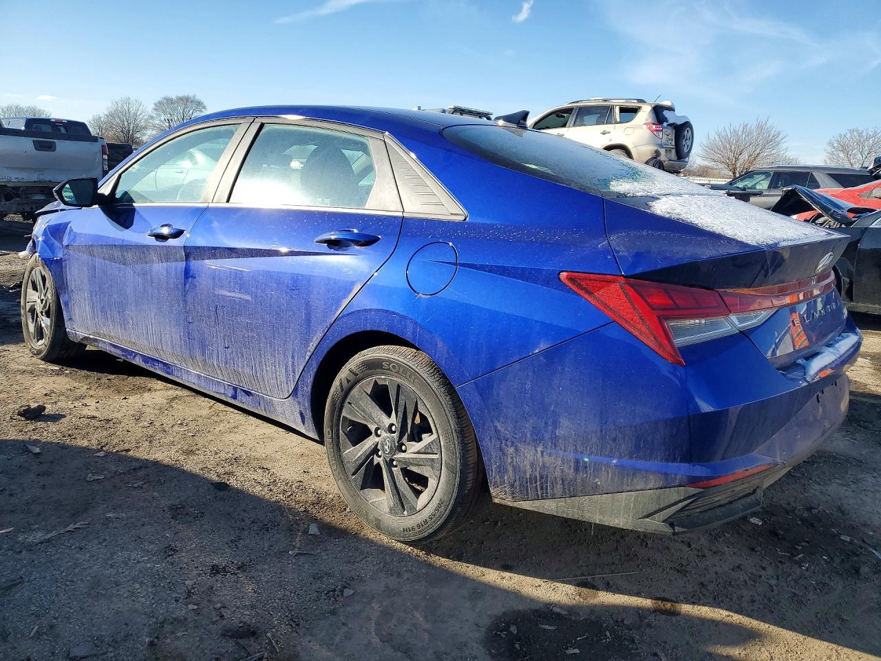 2023 HYUNDAI ELANTRA BLUE photo 3