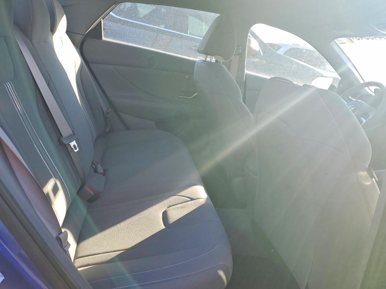 2023 HYUNDAI ELANTRA BLUE photo 19
