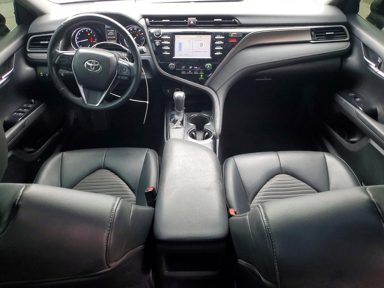 2019 TOYOTA CAMRY L photo 15