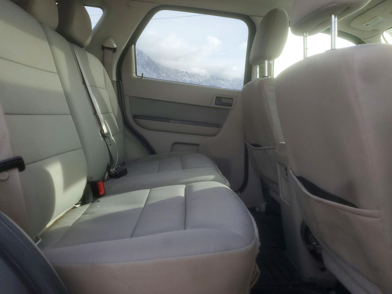 2012 FORD ESCAPE XLT photo 10