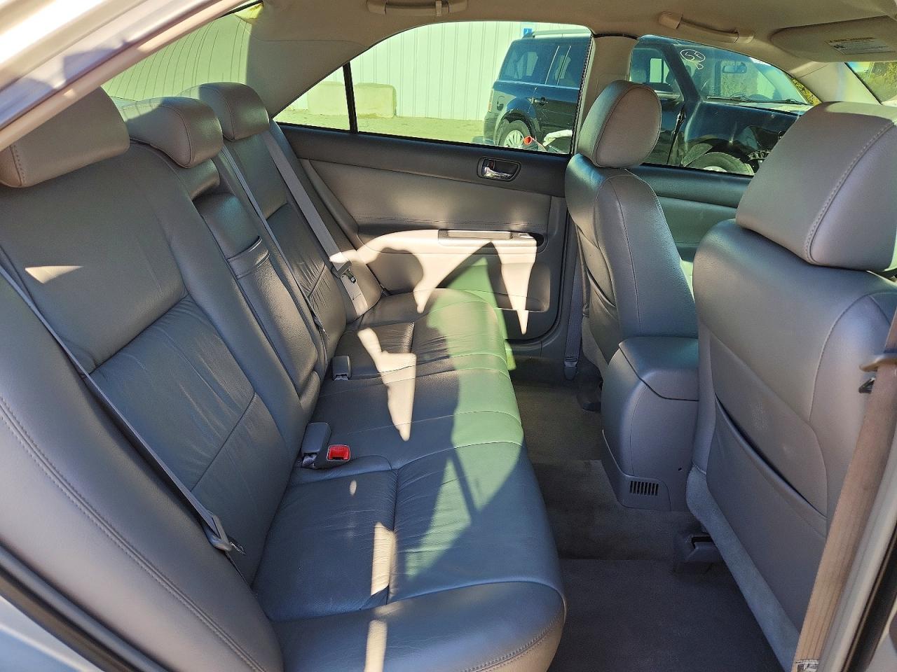 2005 TOYOTA CAMRY LE V6 photo 28