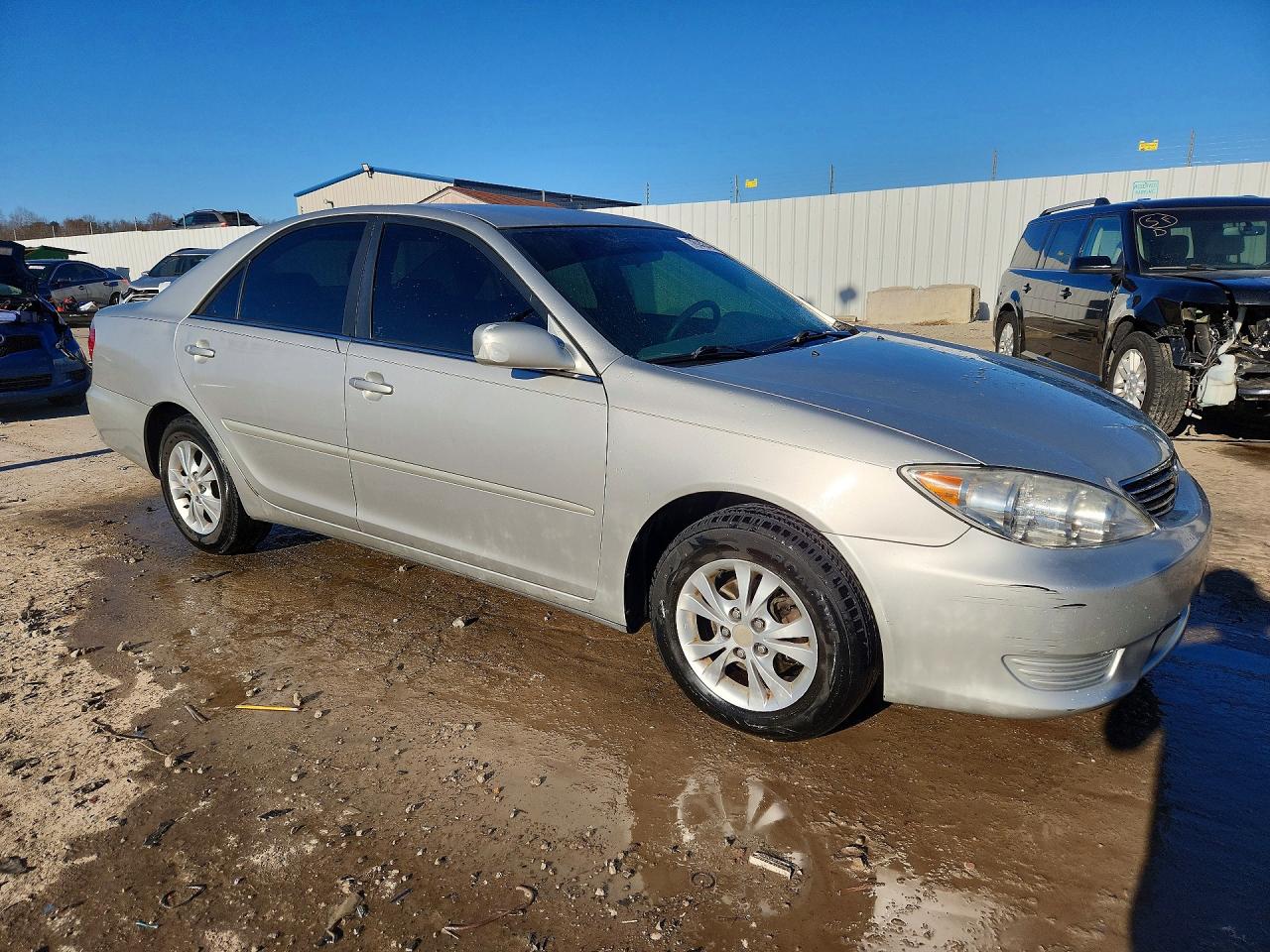 2005 TOYOTA CAMRY LE V6 photo 10