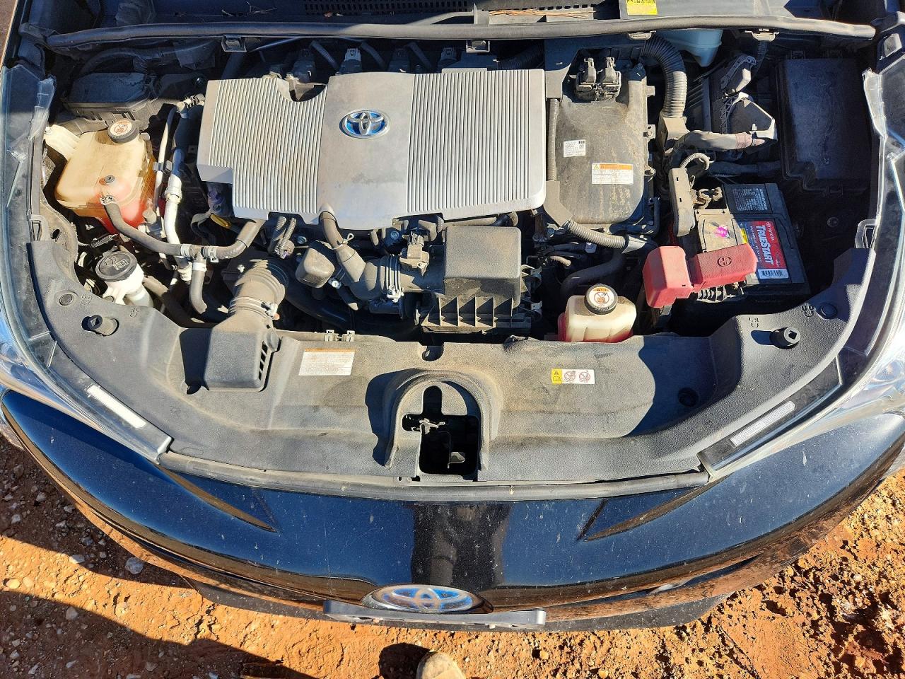 2018 TOYOTA PRIUS THREE TOURING photo 11