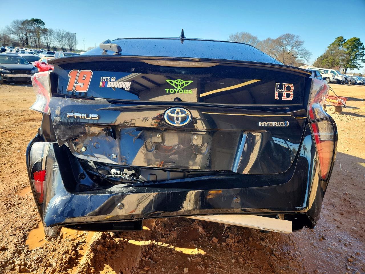 2018 TOYOTA PRIUS THREE TOURING photo 6