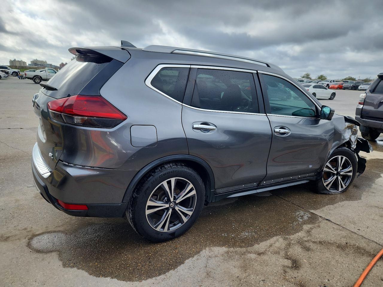 2018 NISSAN ROGUE SL photo 3