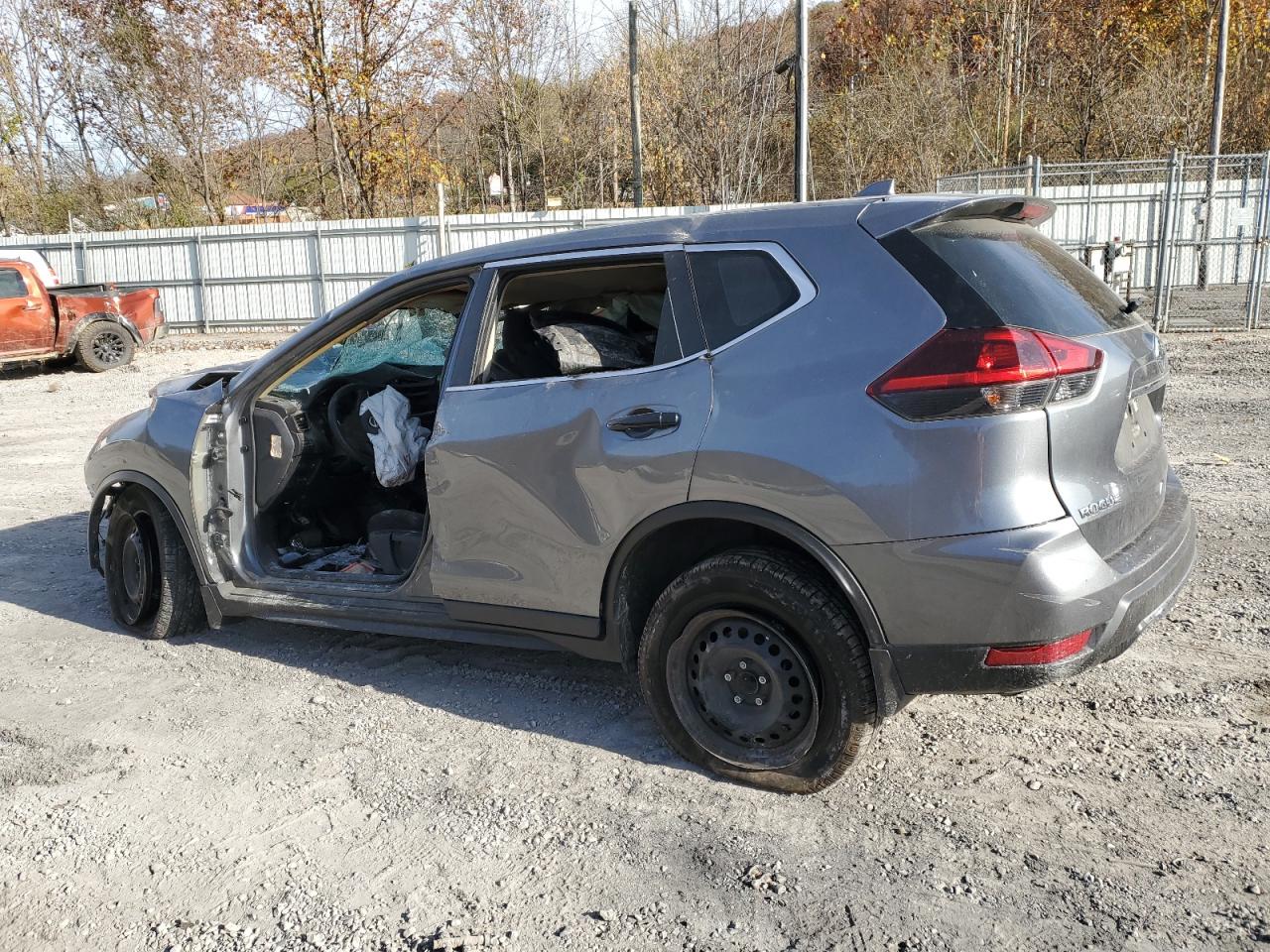 2020 NISSAN ROGUE S photo 4