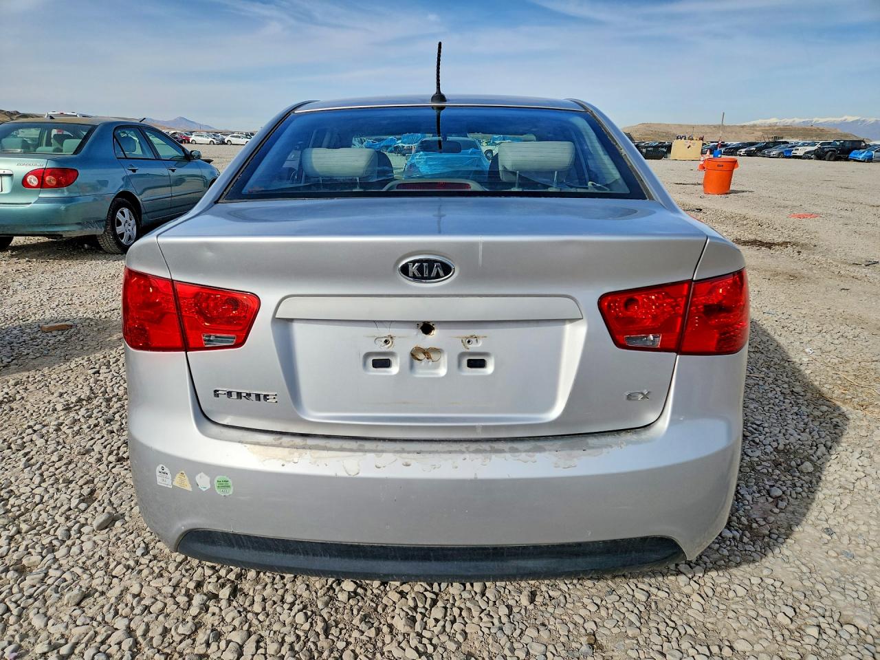 2010 KIA FORTE EX photo 6