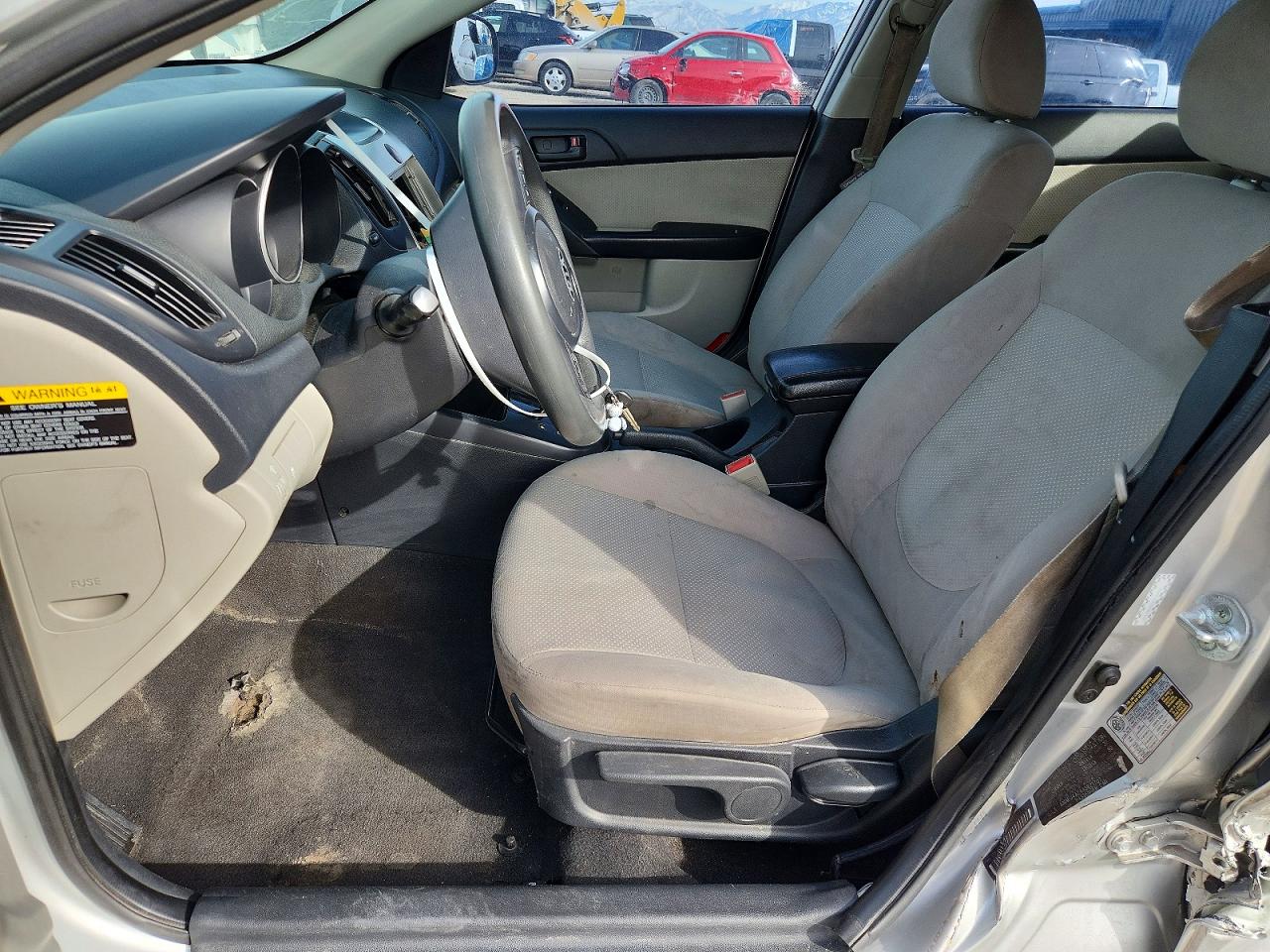 2010 KIA FORTE EX photo 7