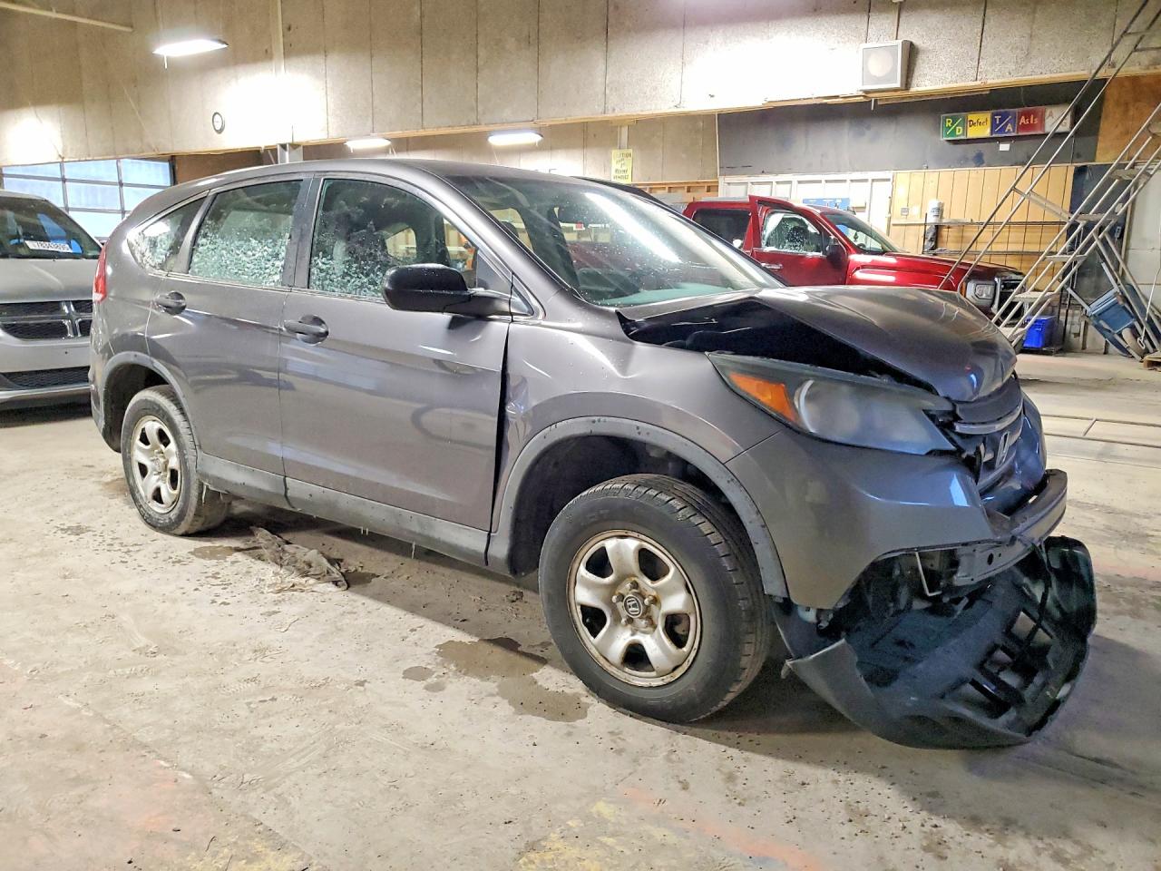 2013 HONDA CR-V LX photo 4