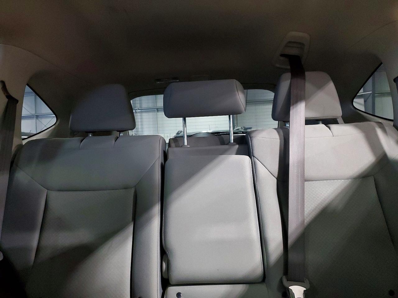 2015 HONDA CR-V LX photo 10