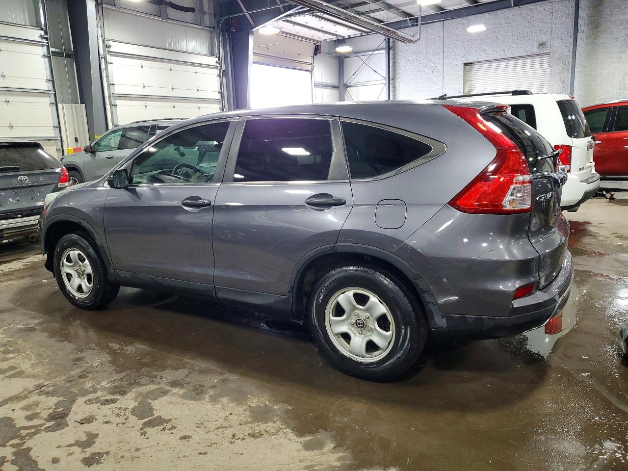 2015 HONDA CR-V LX photo 2