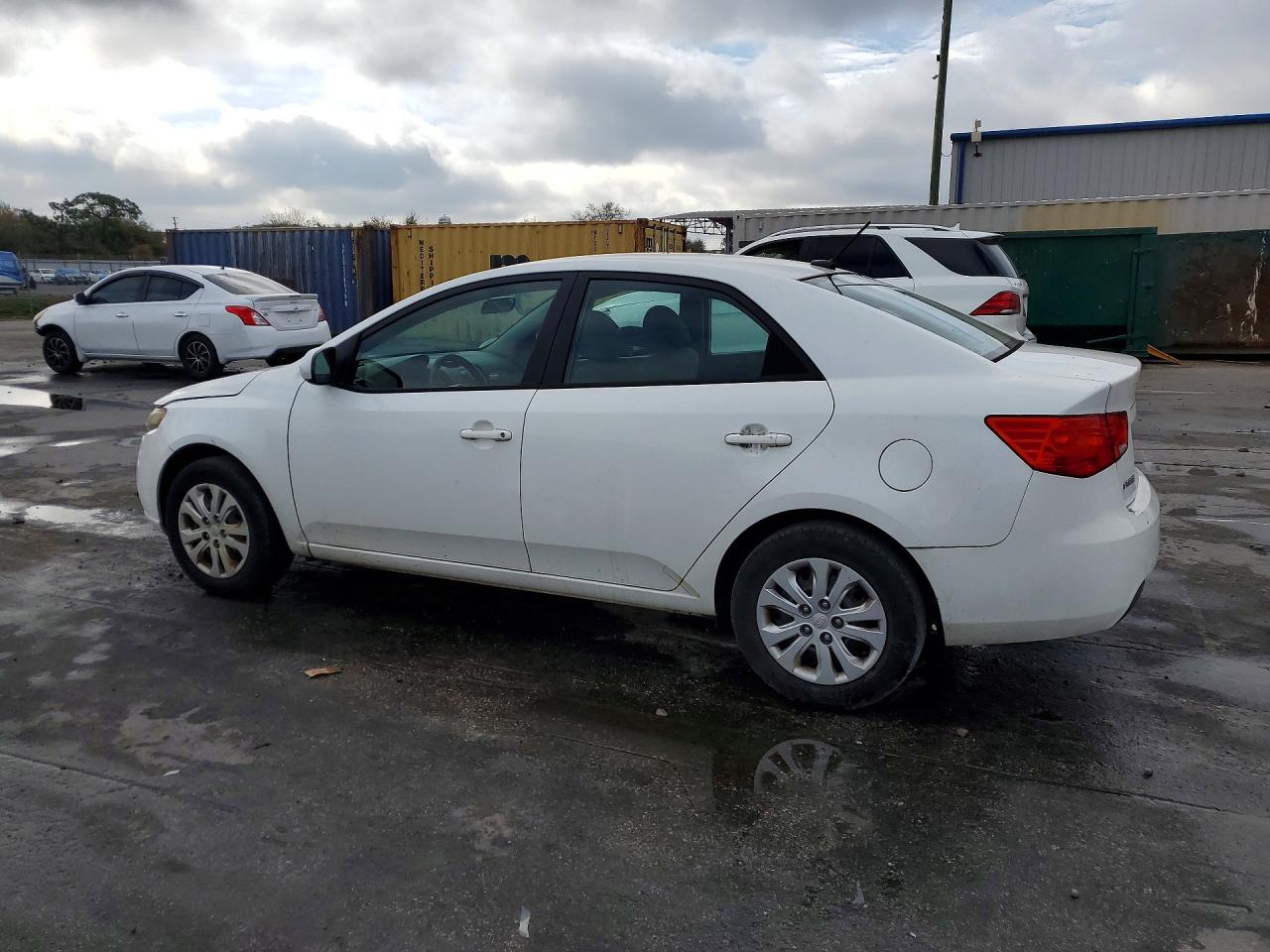 2013 KIA FORTE LX photo 4