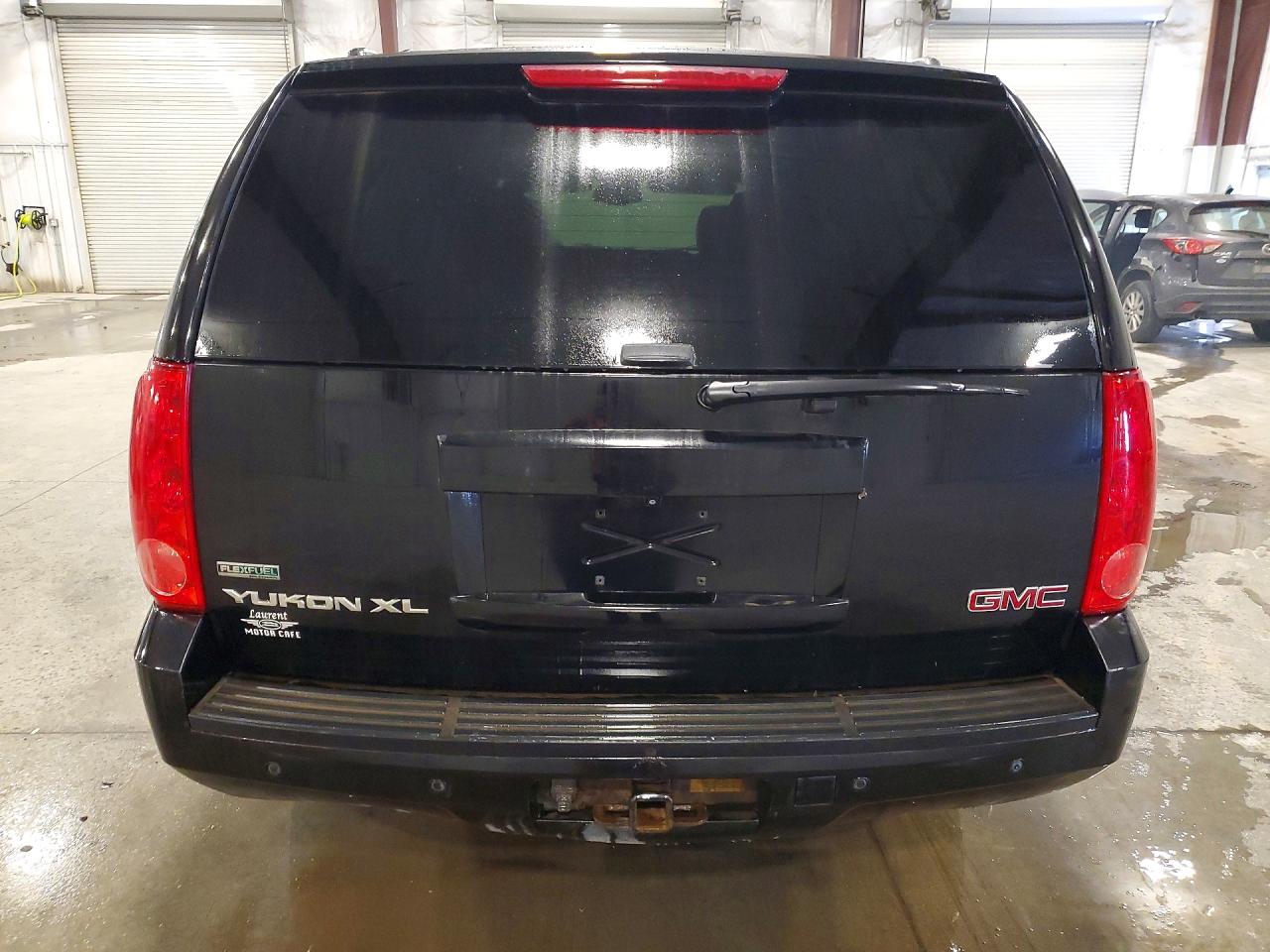 2011 GMC YUKON XL K1500 SLT photo 21