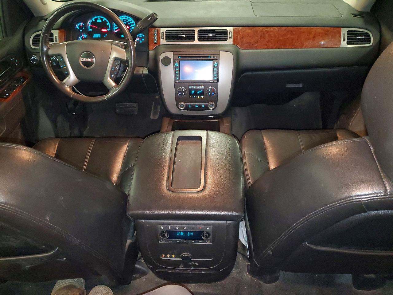 2011 GMC YUKON XL K1500 SLT photo 29
